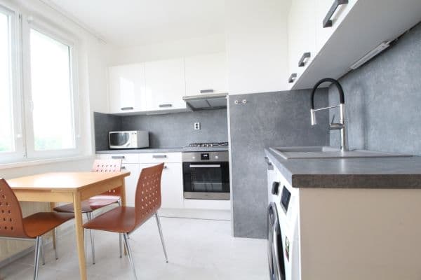 Prenájom bytu 2-izbový 52 m², Arbesova, Kladno, Středočeský kraj Prenájom bytu 2-izbový 52 m², Arbesova, Kladno, Středočeský kraj