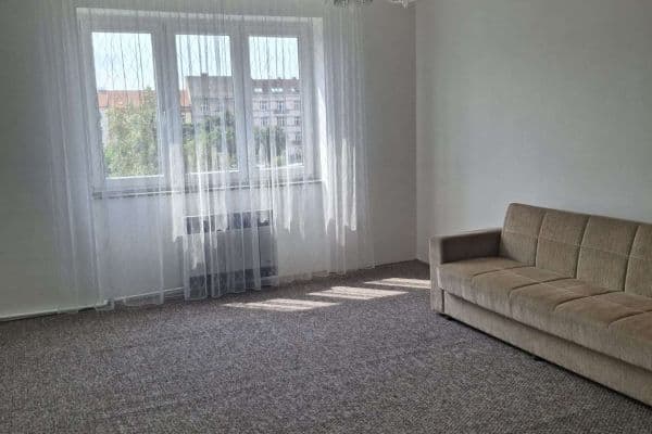 Prenájom bytu 2-izbový 80 m², Vosmíkových, Praha Prenájom bytu 2-izbový 80 m², Vosmíkových, Praha