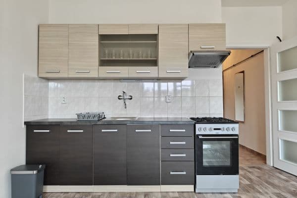 Prenájom bytu Garsoniéra 26 m², Kolbenova, Praha, Praha Prenájom bytu Garsoniéra 26 m², Kolbenova, Praha, Praha