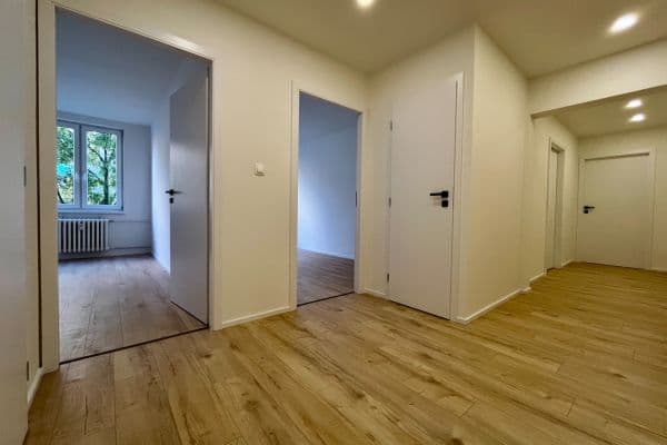 Predaj bytu 4-izbový 86 m², Přecechtělova, Praha Predaj bytu 4-izbový 86 m², Přecechtělova, Praha