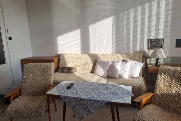 Prenájom bytu 1-izbový 38 m², 5. května, Rožnov pod Radhoštěm Prenájom bytu 1-izbový 38 m², 5. května, Rožnov pod Radhoštěm