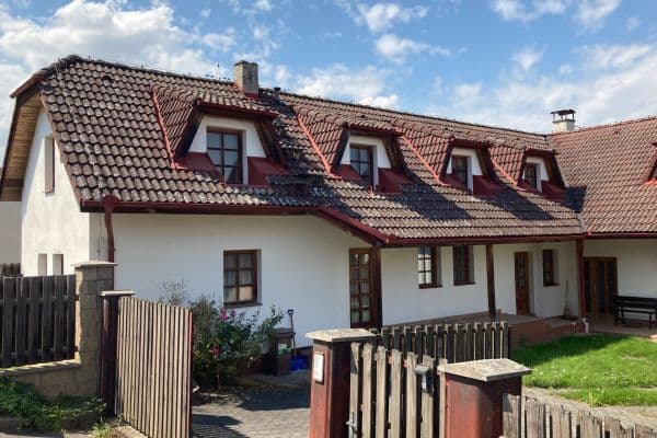 Prenájom bytu 4-izbový 152 m², Zlatá Prenájom bytu 4-izbový 152 m², Zlatá