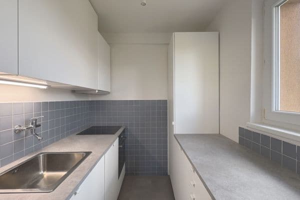 Prenájom bytu 3-izbový 59 m², Bělčická, Praha Prenájom bytu 3-izbový 59 m², Bělčická, Praha