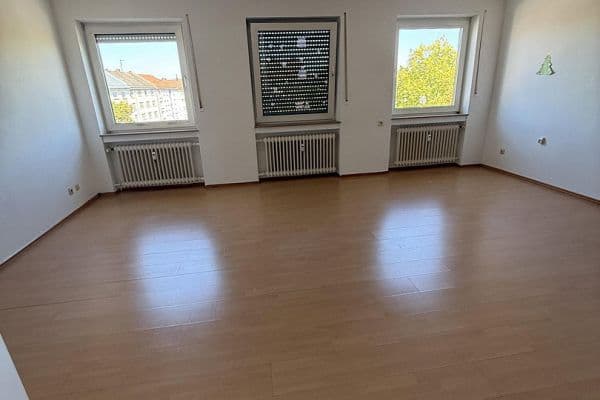 Prenájom bytu 3-izbový 88 m², Nürnberg Prenájom bytu 3-izbový 88 m², Nürnberg