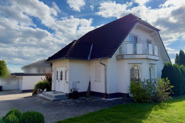 Predaj domu 137 m², pozemok 877 m², Auf dem Knorren 11, Amöneburg Predaj domu 137 m², pozemok 877 m², Auf dem Knorren 11, Amöneburg