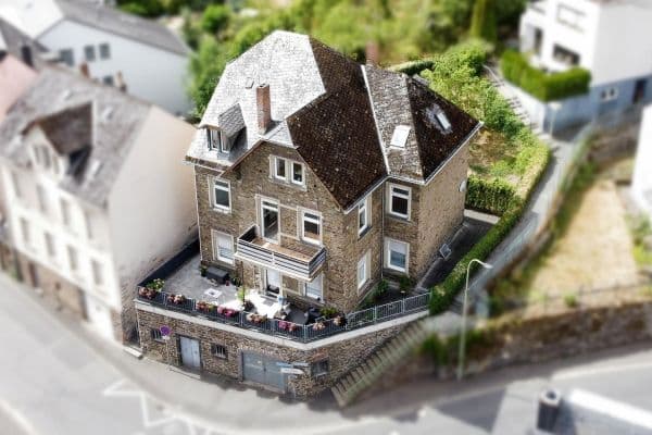 Predaj domu 262 m², pozemok 376 m², In der Märtschelt 8, Cochem Predaj domu 262 m², pozemok 376 m², In der Märtschelt 8, Cochem