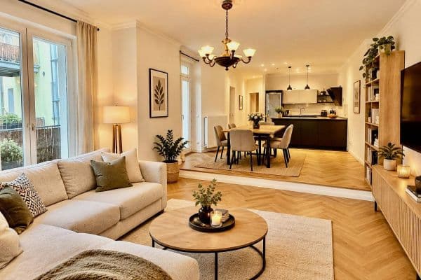 Predaj bytu 3-izbový 98 m², Berlin Friedrichshain, Berlín Predaj bytu 3-izbový 98 m², Berlin Friedrichshain, Berlín