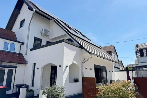 Predaj domu 460 m², pozemok 447 m², Karlsruhe, Bádensko-Wurttembersko Predaj domu 460 m², pozemok 447 m², Karlsruhe, Bádensko-Wurttembersko