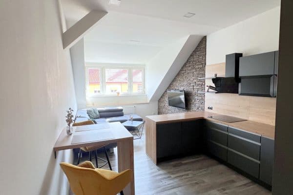 Predaj bytu 2-izbový 58 m², Černokostelecká, Praha Predaj bytu 2-izbový 58 m², Černokostelecká, Praha