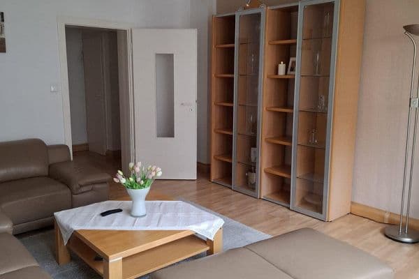 Prenájom bytu 3-izbový 78 m², Steinstraße 193, KRefeld Prenájom bytu 3-izbový 78 m², Steinstraße 193, KRefeld