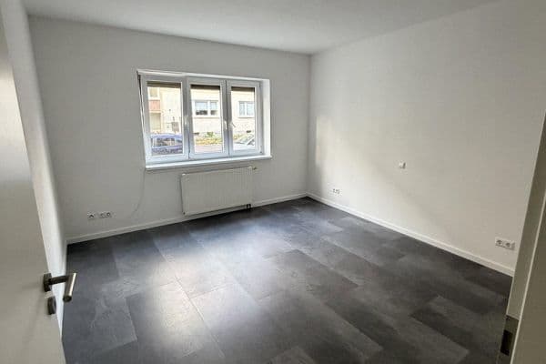 Prenájom bytu 4-izbový 70 m², Kirchstr. 46, Neustadt an der Weinstraße Prenájom bytu 4-izbový 70 m², Kirchstr. 46, Neustadt an der Weinstraße