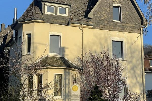 Predaj domu 175 m², pozemok 369 m², Siegen-Weidenau Predaj domu 175 m², pozemok 369 m², Siegen-Weidenau