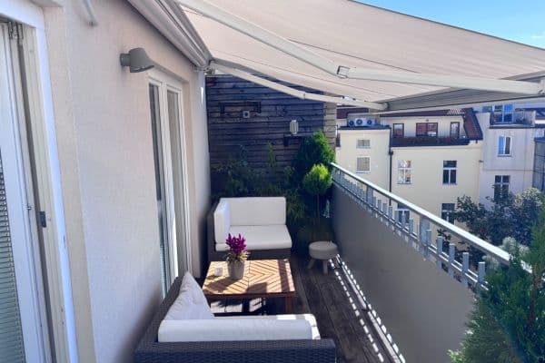 Prenájom bytu 1-izbový 42 m², Moskevská, Praha Prenájom bytu 1-izbový 42 m², Moskevská, Praha