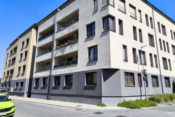Prenájom bytu 2-izbový 56 m², Chelčického, SO POÚ Kolín Prenájom bytu 2-izbový 56 m², Chelčického, SO POÚ Kolín