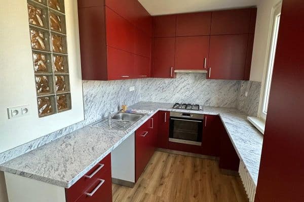 Prenájom bytu 3-izbový 70 m², Karafiátová, Olomouc Prenájom bytu 3-izbový 70 m², Karafiátová, Olomouc