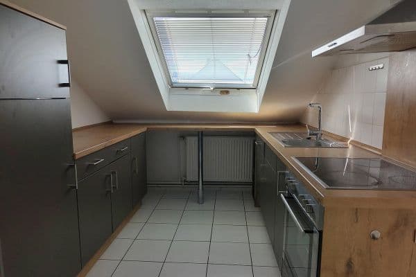 Prenájom bytu 3-izbový 83 m², Aschaffenburg Prenájom bytu 3-izbový 83 m², Aschaffenburg