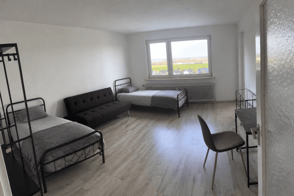 Prenájom bytu 4-izbový 90 m², Gerhart - Hauptmann Straße 15, Erlangen, Bavorsko Prenájom bytu 4-izbový 90 m², Gerhart - Hauptmann Straße 15, Erlangen, Bavorsko