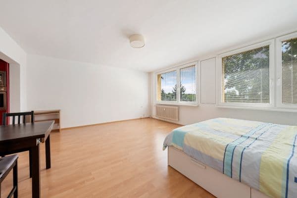 Predaj bytu 1-izbový 40 m², Lublinská, Praha Predaj bytu 1-izbový 40 m², Lublinská, Praha