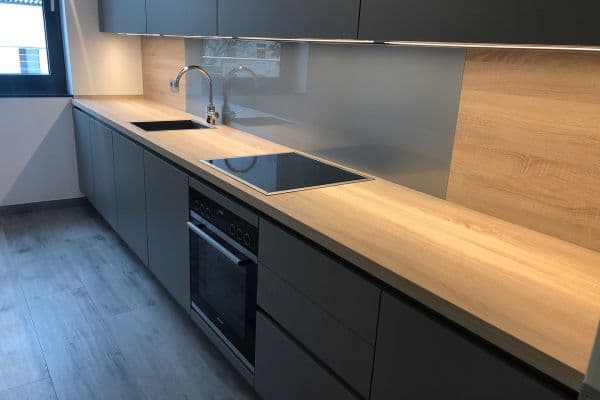 Prenájom bytu 3-izbový 70 m², Hannover, Dolné Sasko Prenájom bytu 3-izbový 70 m², Hannover, Dolné Sasko