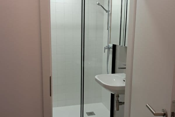 Prenájom bytu 3-izbový 53 m², Šluknovská, Praha Prenájom bytu 3-izbový 53 m², Šluknovská, Praha