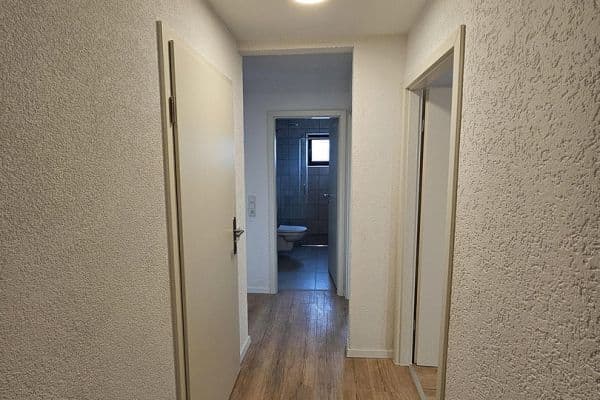 Prenájom bytu 3-izbový 58 m², Brückenstraße 26, Schiffweiler Prenájom bytu 3-izbový 58 m², Brückenstraße 26, Schiffweiler