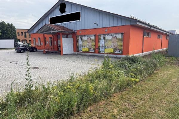 Predaj nebytového priestoru 2.260 m², Moosburg an der Isar Predaj nebytového priestoru 2.260 m², Moosburg an der Isar