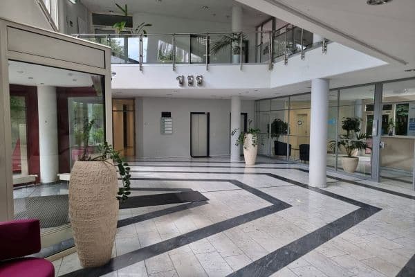 Prenájom kancelárie 400 m², Werftstraße, Düsseldorf, Severné Porýnie - Westfálsko Prenájom kancelárie 400 m², Werftstraße, Düsseldorf, Severné Porýnie - Westfálsko