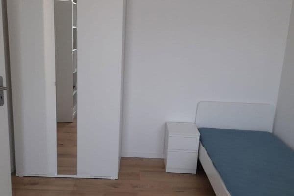 Prenájom bytu 13 m², Luisenstrasse 2, Nürnberg, Bavorsko Prenájom bytu 13 m², Luisenstrasse 2, Nürnberg, Bavorsko