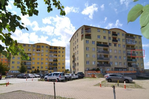 Predaj bytu 2-izbový 53 m², V Honech, SO POÚ Odolena Voda Predaj bytu 2-izbový 53 m², V Honech, SO POÚ Odolena Voda