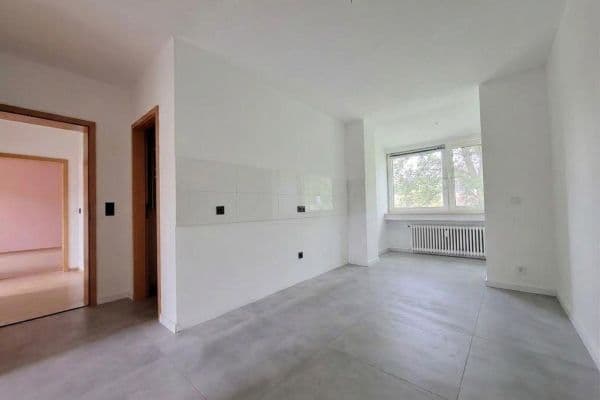 Prenájom bytu 4-izbový 98 m², Gleisstraße 36, Essen, Severné Porýnie - Westfálsko Prenájom bytu 4-izbový 98 m², Gleisstraße 36, Essen, Severné Porýnie - Westfálsko