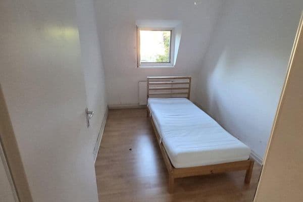 Prenájom bytu 2-izbový 45 m², Moselstraße 35, Duisburg, Severné Porýnie - Westfálsko Prenájom bytu 2-izbový 45 m², Moselstraße 35, Duisburg, Severné Porýnie - Westfálsko