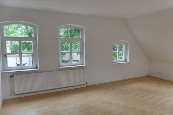 Prenájom bytu 4-izbový 100 m², Böckerstr.1, Hannover, Dolné Sasko Prenájom bytu 4-izbový 100 m², Böckerstr.1, Hannover, Dolné Sasko