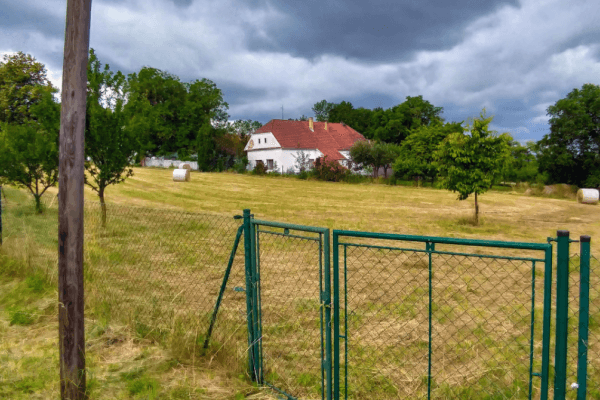 Predaj pozemku 2.942 m², SO POÚ Týn nad Vltavou Predaj pozemku 2.942 m², SO POÚ Týn nad Vltavou