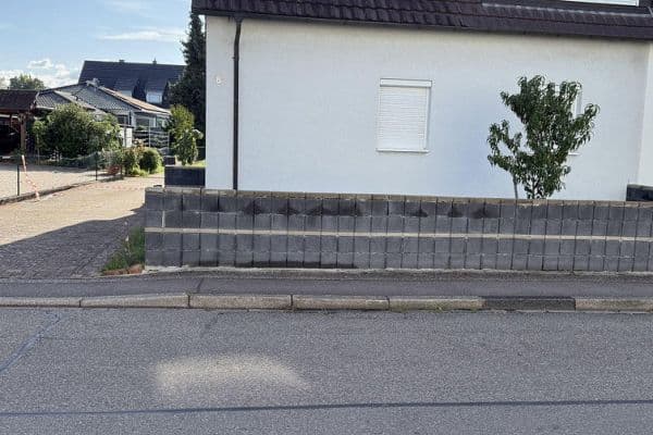 Predaj domu 110 m², pozemok 580 m², Danzinerstraße 8, Heitersheim Predaj domu 110 m², pozemok 580 m², Danzinerstraße 8, Heitersheim