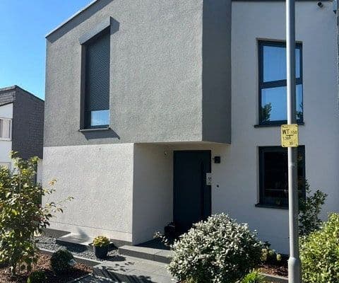 Predaj domu 191 m², pozemok 360 m², Mainz, Porýnie-Falcko Predaj domu 191 m², pozemok 360 m², Mainz, Porýnie-Falcko