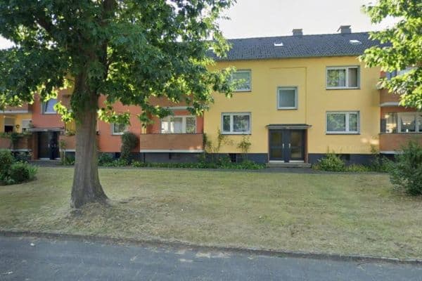 Predaj domu 500 m², pozemok 1.496 m², Solingen Predaj domu 500 m², pozemok 1.496 m², Solingen