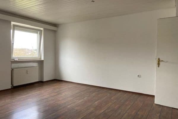 Prenájom bytu 3-izbový 70 m², Usinger Str. 94, Ober-Mörlen Prenájom bytu 3-izbový 70 m², Usinger Str. 94, Ober-Mörlen