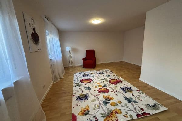 Prenájom bytu 1-izbový 35 m², Nackenheim Prenájom bytu 1-izbový 35 m², Nackenheim