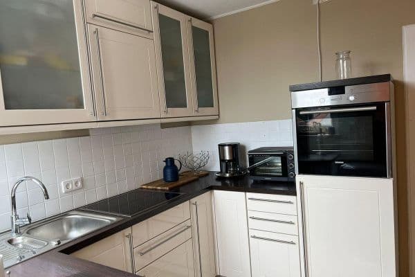 Prenájom bytu 2-izbový 83 m², Delitzscher Straße 90, Leipzig, Sasko Prenájom bytu 2-izbový 83 m², Delitzscher Straße 90, Leipzig, Sasko
