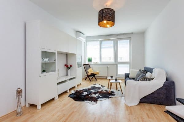 Prenájom bytu 2-izbový 51 m², U Hostavického potoka, Praha Prenájom bytu 2-izbový 51 m², U Hostavického potoka, Praha