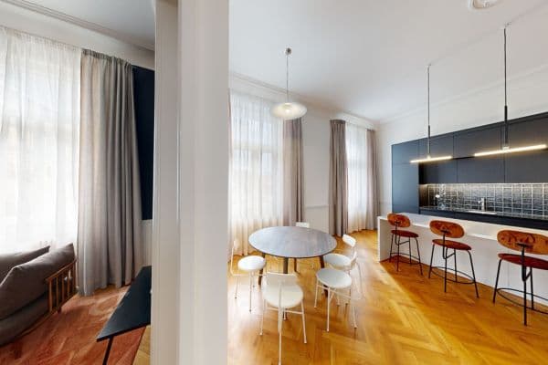 Prenájom bytu 3-izbový 135 m², náměstí Franze Kafky, Praha Prenájom bytu 3-izbový 135 m², náměstí Franze Kafky, Praha