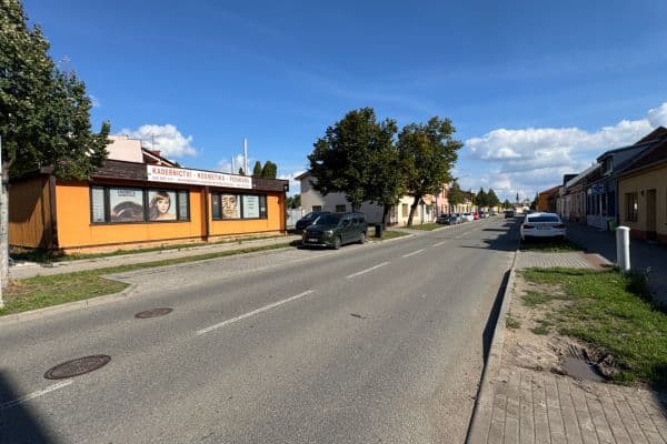 Prenájom kancelárie 111 m², Tuřanská, Brno Prenájom kancelárie 111 m², Tuřanská, Brno
