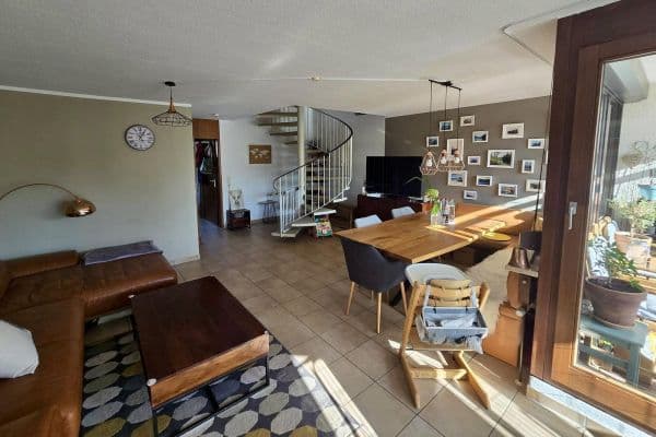Predaj bytu 4-izbový 104 m², Pfullingen Predaj bytu 4-izbový 104 m², Pfullingen