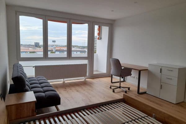 Prenájom bytu 4-izbový 98 m², Honsellstr. 1b, Karlsruhe, Bádensko-Wurttembersko Prenájom bytu 4-izbový 98 m², Honsellstr. 1b, Karlsruhe, Bádensko-Wurttembersko