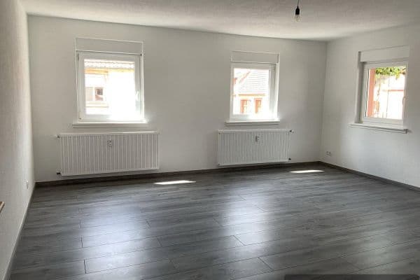 Prenájom bytu 3-izbový 102 m², Oberotterbach Prenájom bytu 3-izbový 102 m², Oberotterbach