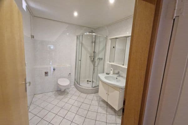 Prenájom bytu 3-izbový 80 m², Mengerschied Prenájom bytu 3-izbový 80 m², Mengerschied