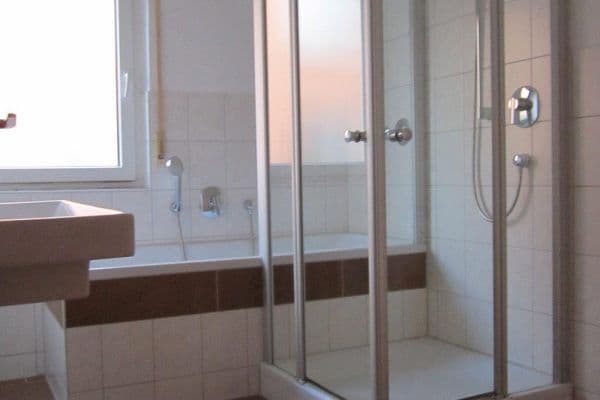 Prenájom bytu 4-izbový 130 m², Herrenberg Prenájom bytu 4-izbový 130 m², Herrenberg