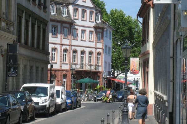 Prenájom bytu 1-izbový 24 m², Mainz, Porýnie-Falcko Prenájom bytu 1-izbový 24 m², Mainz, Porýnie-Falcko