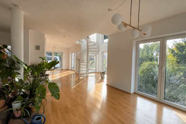 Predaj domu 320 m², pozemok 675 m², Mahlower Weg 29, Kleinbeeren Predaj domu 320 m², pozemok 675 m², Mahlower Weg 29, Kleinbeeren