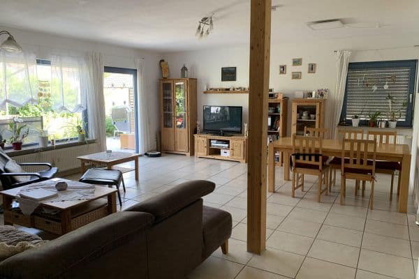Predaj domu 198 m², pozemok 654 m², Straubenhardt, Bádensko-Wurttembersko Predaj domu 198 m², pozemok 654 m², Straubenhardt, Bádensko-Wurttembersko